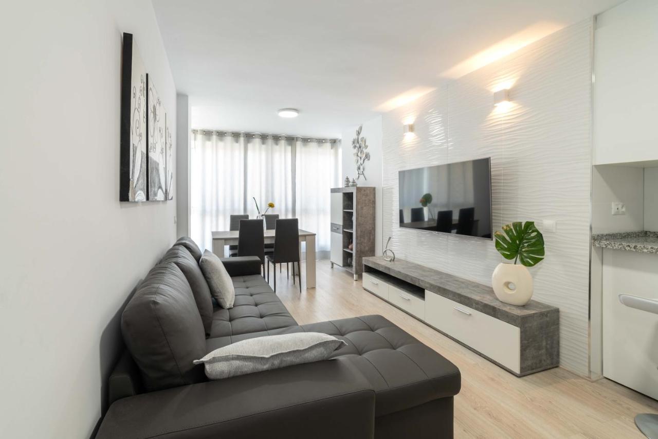 דירות Apartamento Benalmadena Puerto Marina מראה חיצוני תמונה