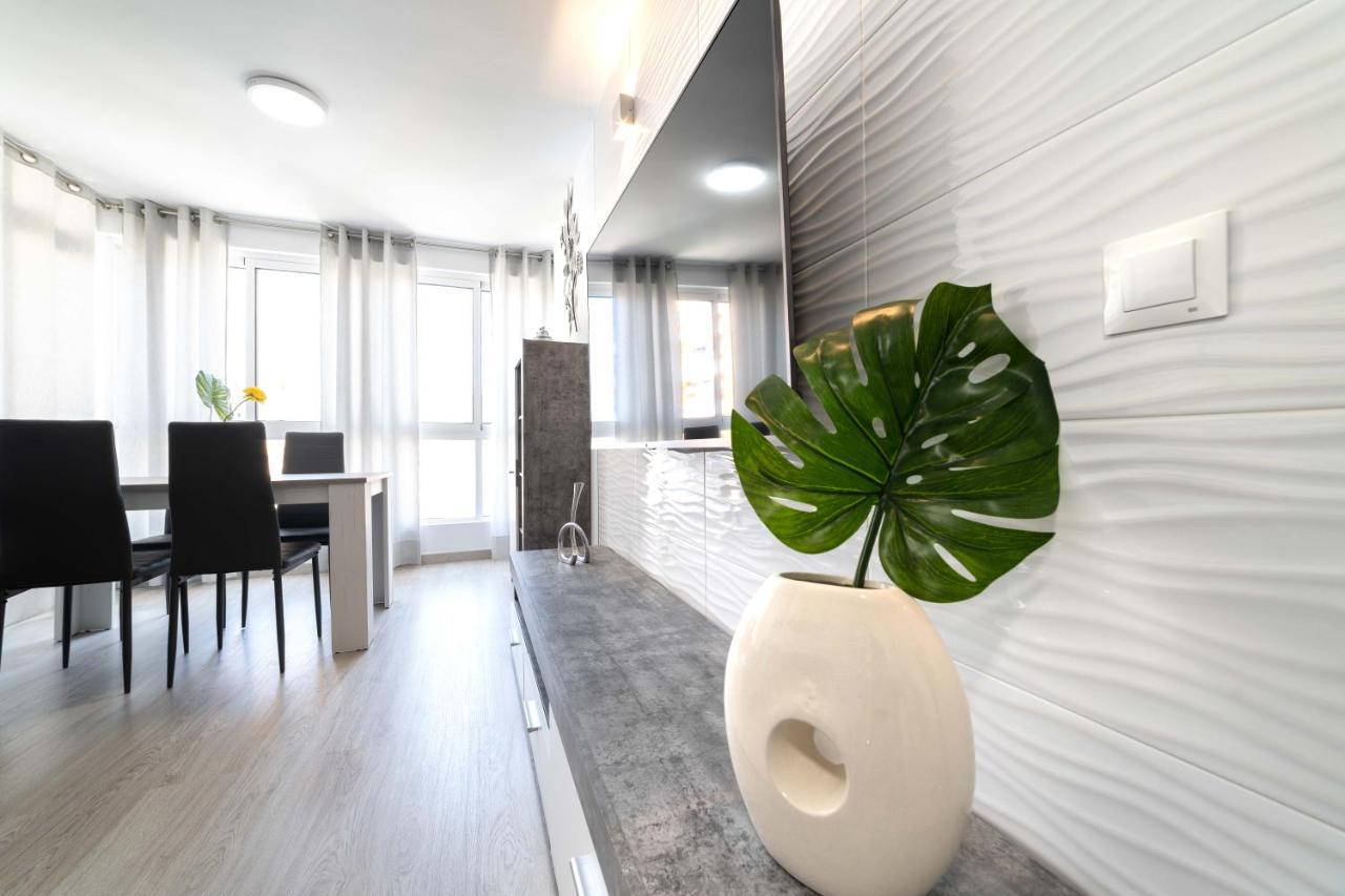 דירות Apartamento Benalmadena Puerto Marina מראה חיצוני תמונה