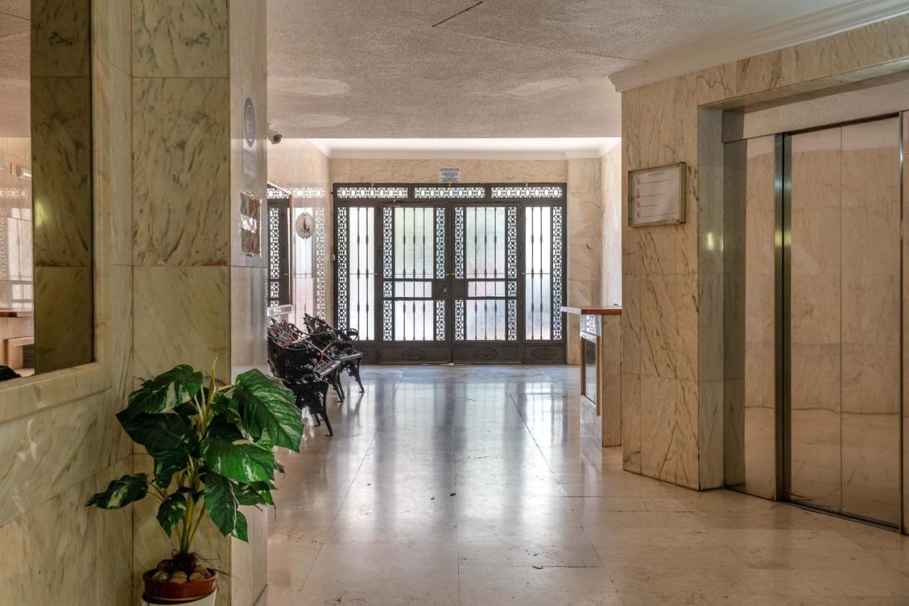 דירות Apartamento Benalmadena Puerto Marina מראה חיצוני תמונה