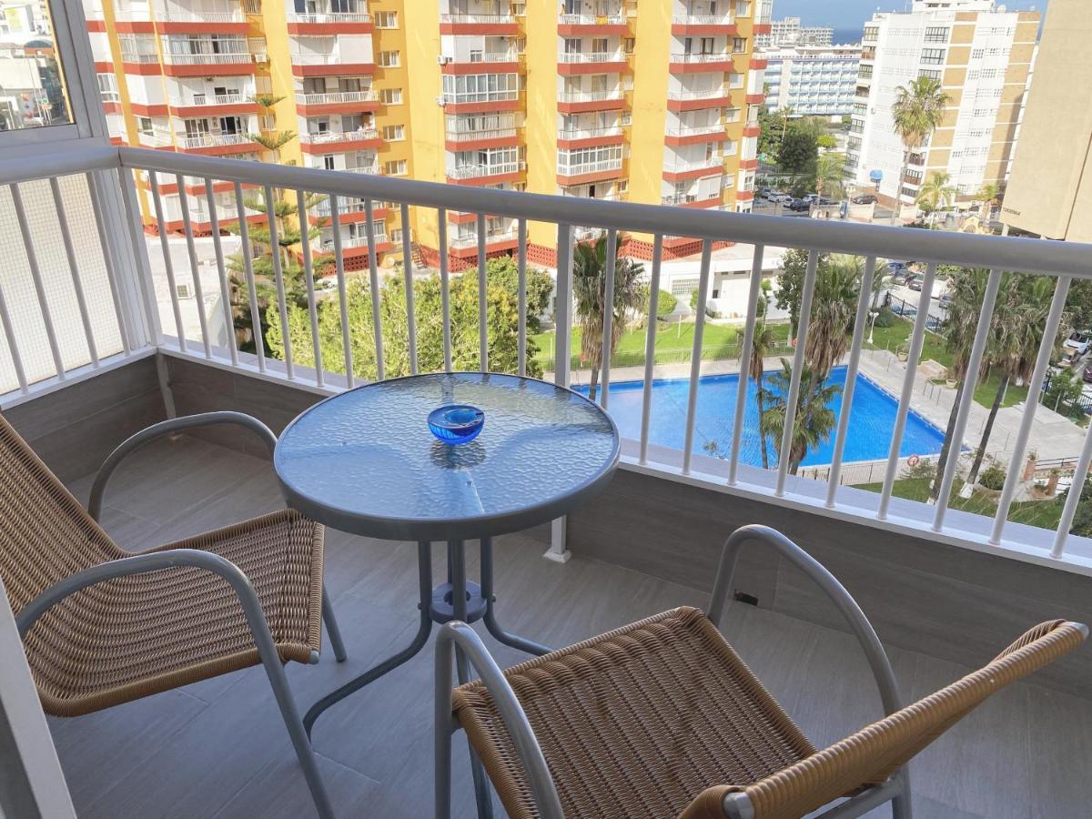 דירות Apartamento Benalmadena Puerto Marina מראה חיצוני תמונה