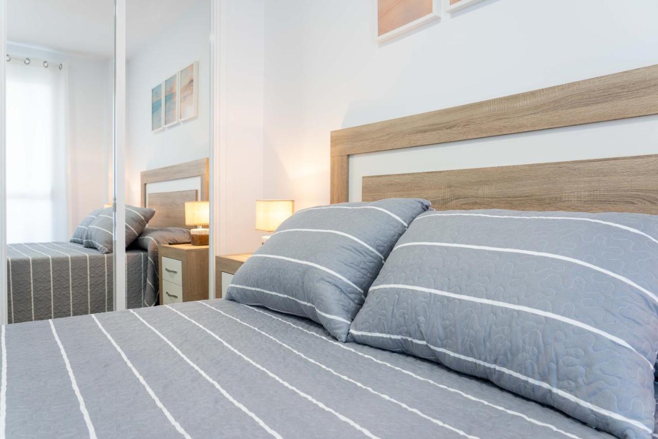 דירות Apartamento Benalmadena Puerto Marina מראה חיצוני תמונה