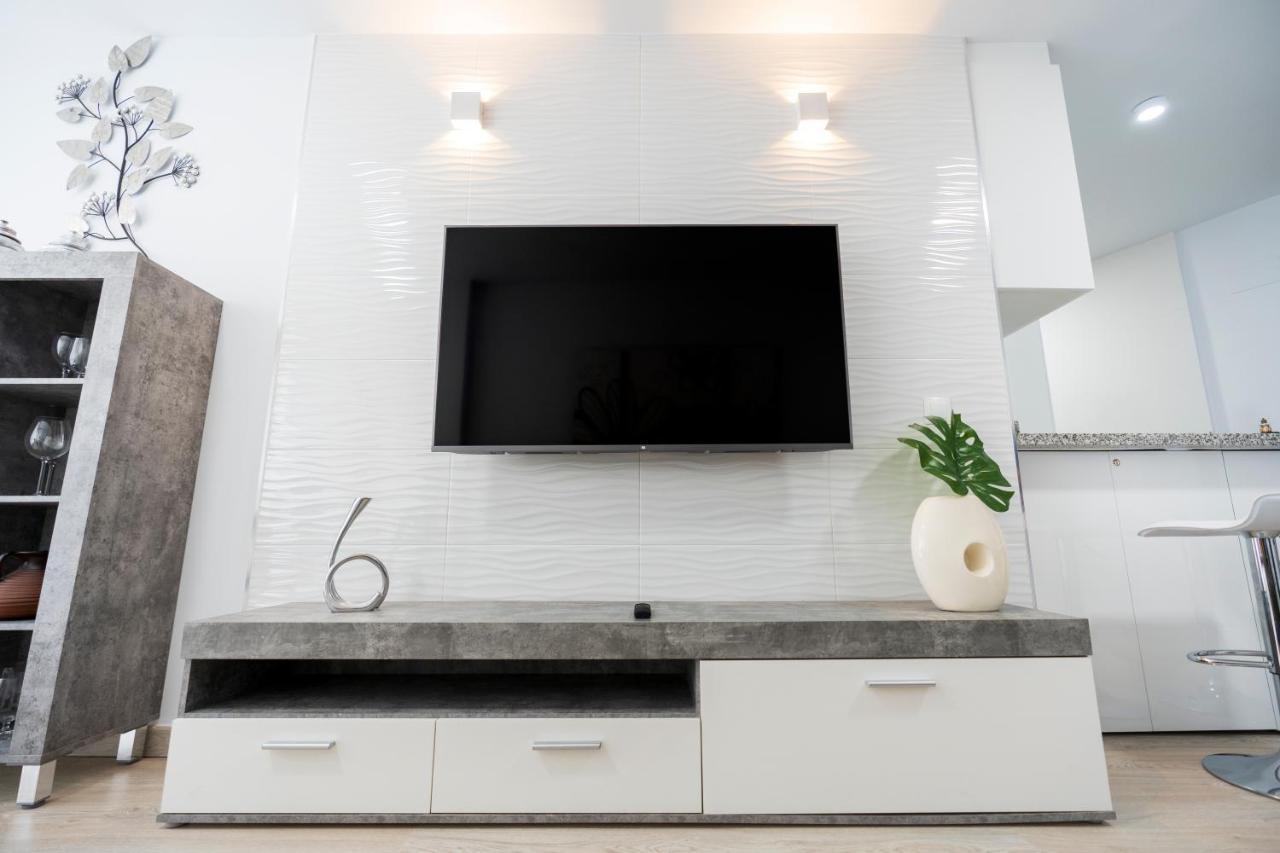 דירות Apartamento Benalmadena Puerto Marina מראה חיצוני תמונה