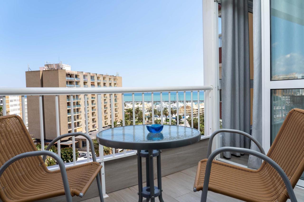 דירות Apartamento Benalmadena Puerto Marina מראה חיצוני תמונה