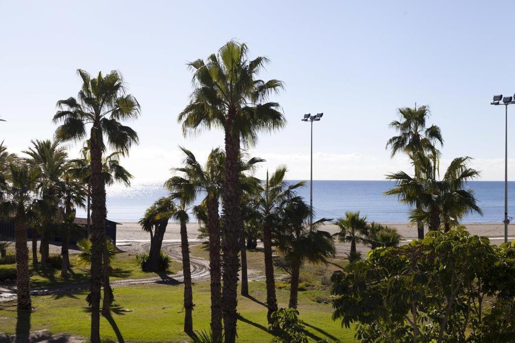 דירות Apartamento Benalmadena Puerto Marina מראה חיצוני תמונה