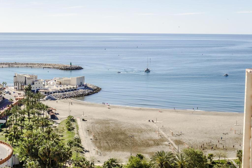 דירות Apartamento Benalmadena Puerto Marina מראה חיצוני תמונה